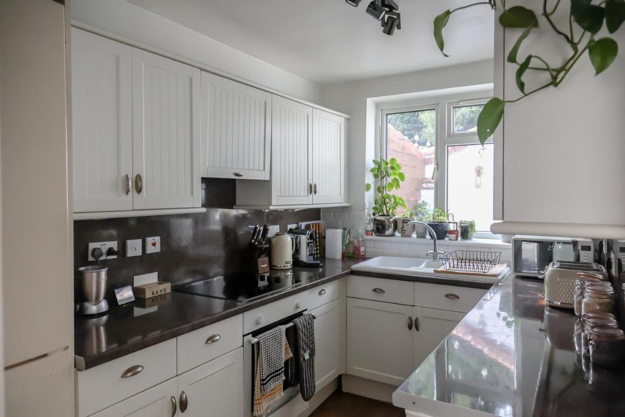 Hereford City - St Owens Terrace - Comfortable & Spacious Well Presented Three Storey House, Perfect For A Weekend Away & Exploring The City On Foot - Hosted By Rentmyhouse Extérieur photo