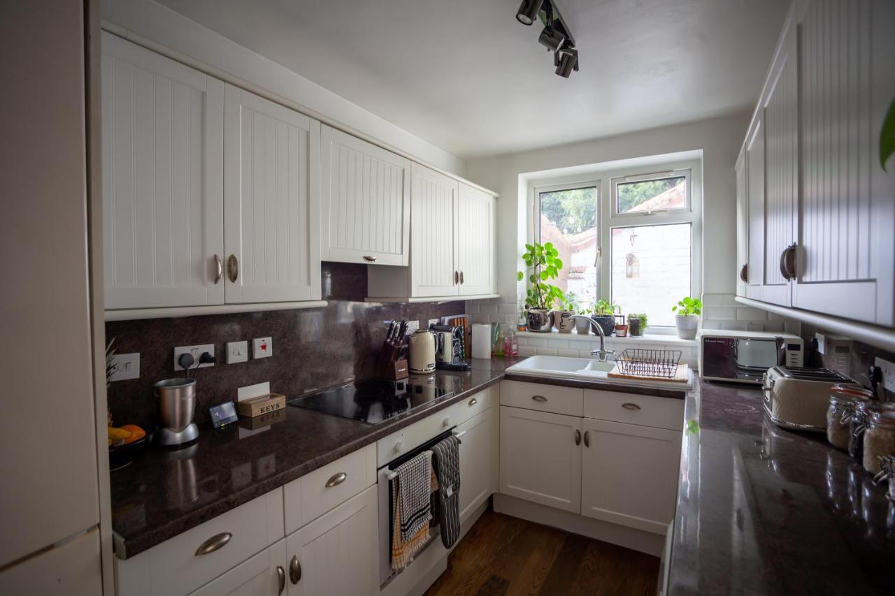 Hereford City - St Owens Terrace - Comfortable & Spacious Well Presented Three Storey House, Perfect For A Weekend Away & Exploring The City On Foot - Hosted By Rentmyhouse Extérieur photo