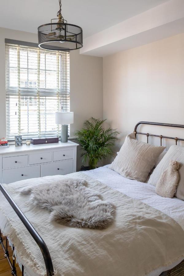 Hereford City - St Owens Terrace - Comfortable & Spacious Well Presented Three Storey House, Perfect For A Weekend Away & Exploring The City On Foot - Hosted By Rentmyhouse Extérieur photo