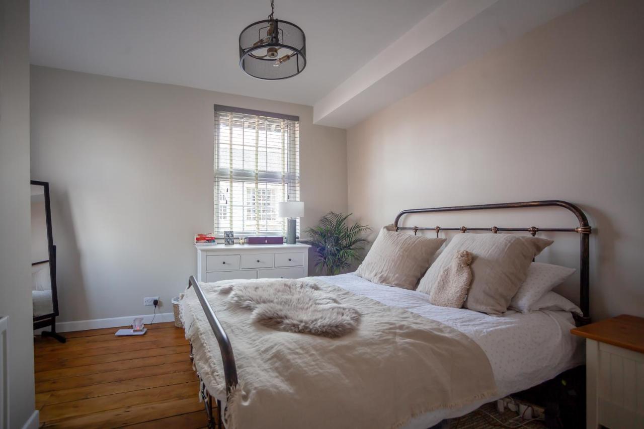 Hereford City - St Owens Terrace - Comfortable & Spacious Well Presented Three Storey House, Perfect For A Weekend Away & Exploring The City On Foot - Hosted By Rentmyhouse Extérieur photo
